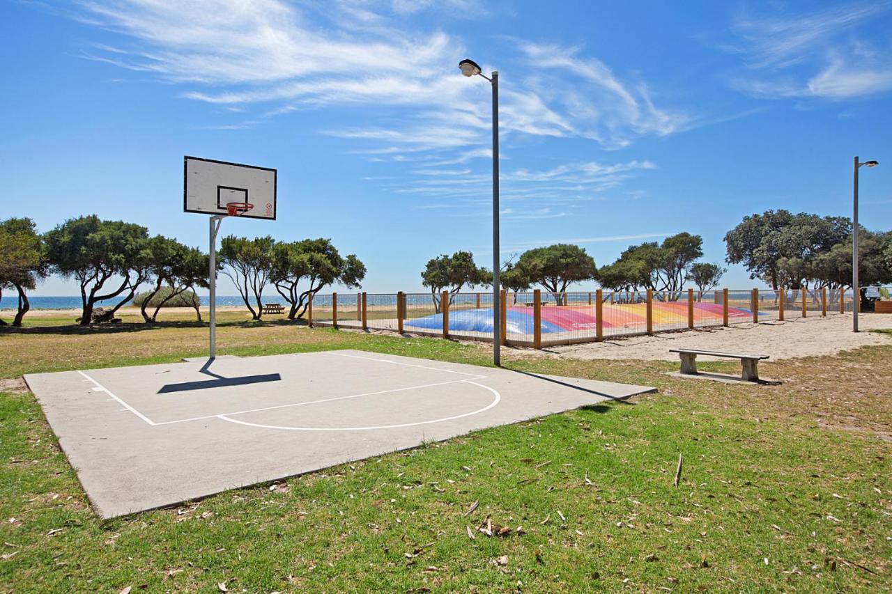 Отель Bellarine Bayside Портарлингтон Экстерьер фото